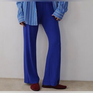 NWT DONNI. The Scallop Pant